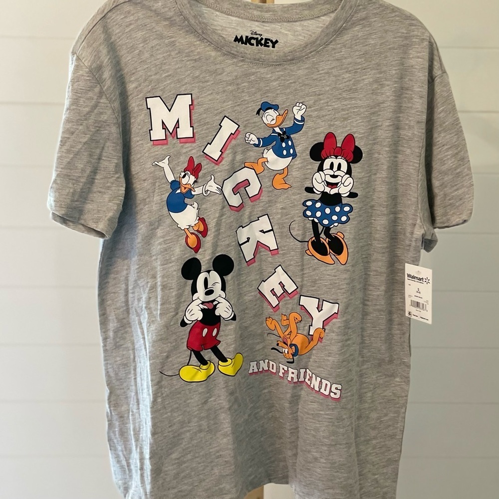 Disney Mickey‎ and Friends Women's Gray Graphic Tee NWT